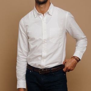 ✨3 for $20✨ Men’s white dress button down shirt